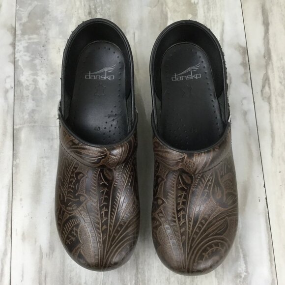 Dansko Chocolate Brown Paisley Clogs 40 - Picture 2 of 11